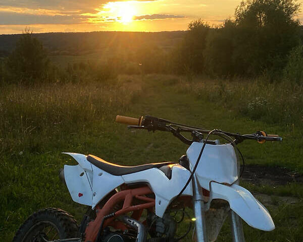 Белый BSE SP04 Enduro Starter, объемом двигателя 0 л и пробегом 1 тыс. км за 700 $, фото 1 на Automoto.ua