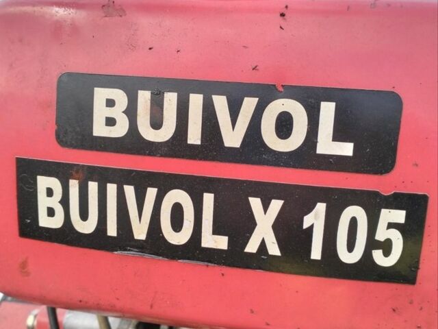 Красный Buivol X 105, объемом двигателя 10 л и пробегом 112 тыс. км за 335 $, фото 1 на Automoto.ua