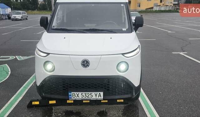 Белый Cenntro Logistar 260, объемом двигателя 0 л и пробегом 2 тыс. км за 29999 $, фото 1 на Automoto.ua