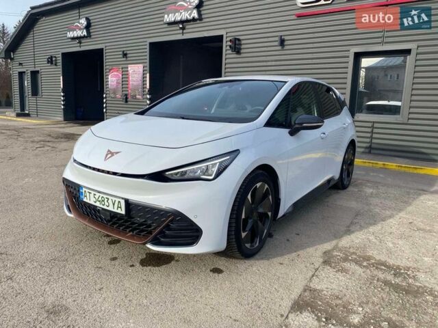 Белый Cupra Born, объемом двигателя 0 л и пробегом 25 тыс. км за 18300 $, фото 1 на Automoto.ua