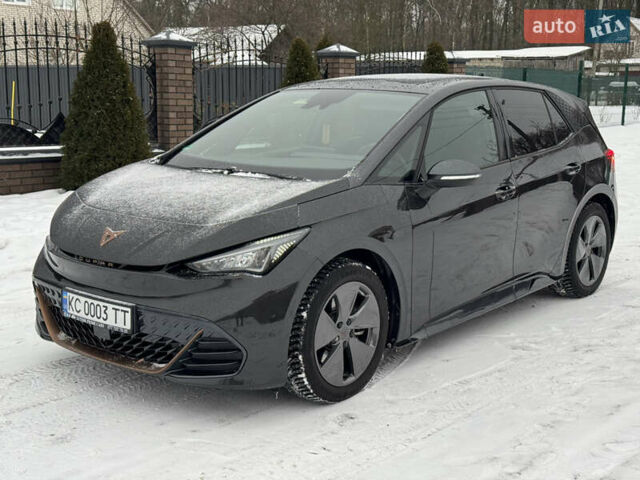 Серый Cupra Born, объемом двигателя 0 л и пробегом 9 тыс. км за 19900 $, фото 1 на Automoto.ua