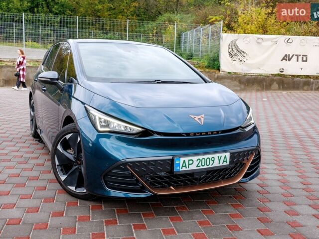 Синий Cupra Born, объемом двигателя 0 л и пробегом 86 тыс. км за 21500 $, фото 1 на Automoto.ua