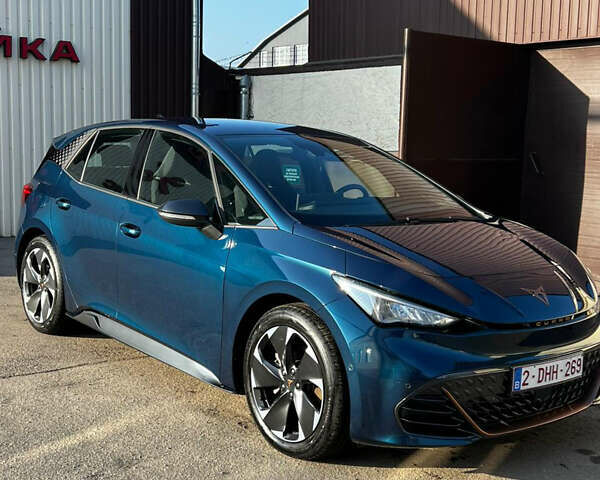 Синий Cupra Born, объемом двигателя 0 л и пробегом 12 тыс. км за 21800 $, фото 1 на Automoto.ua