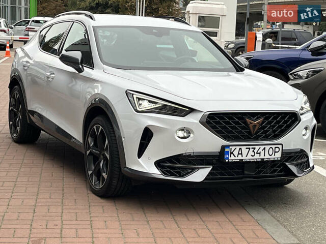 Белый Cupra Formentor, объемом двигателя 1.98 л и пробегом 19 тыс. км за 44028 $, фото 1 на Automoto.ua