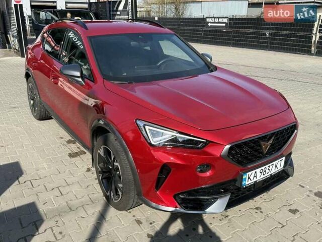 Красный Cupra Formentor, объемом двигателя 1.97 л и пробегом 24 тыс. км за 40900 $, фото 1 на Automoto.ua
