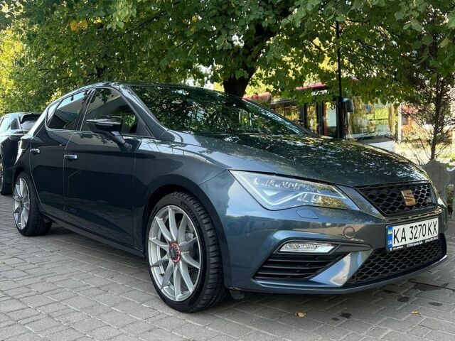 Серый Cupra Leon, объемом двигателя 1.98 л и пробегом 42 тыс. км за 26800 $, фото 1 на Automoto.ua