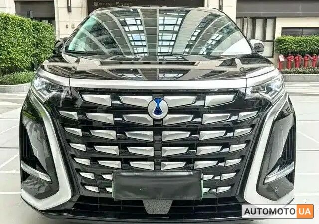 Черный Denza D9, объемом двигателя 0 л и пробегом 1 тыс. км за 59100 $, фото 1 на Automoto.ua