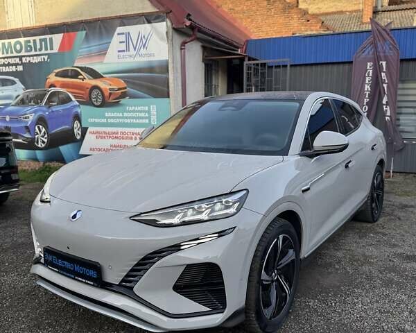 Серый Denza N7, объемом двигателя 0 л и пробегом 24 тыс. км за 35999 $, фото 1 на Automoto.ua