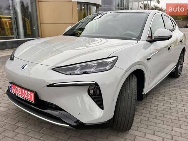 Серый Denza N7, объемом двигателя 0 л и пробегом 1 тыс. км за 45500 $, фото 1 на Automoto.ua