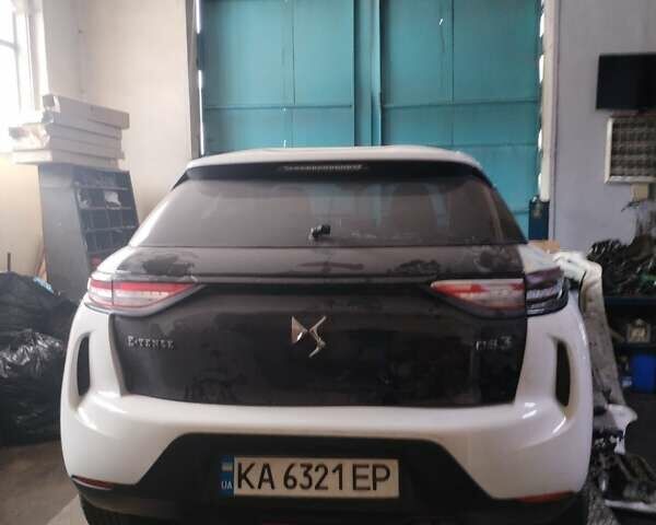 Белый DS 3 Crossback, объемом двигателя 1.2 л и пробегом 41 тыс. км за 5950 $, фото 1 на Automoto.ua