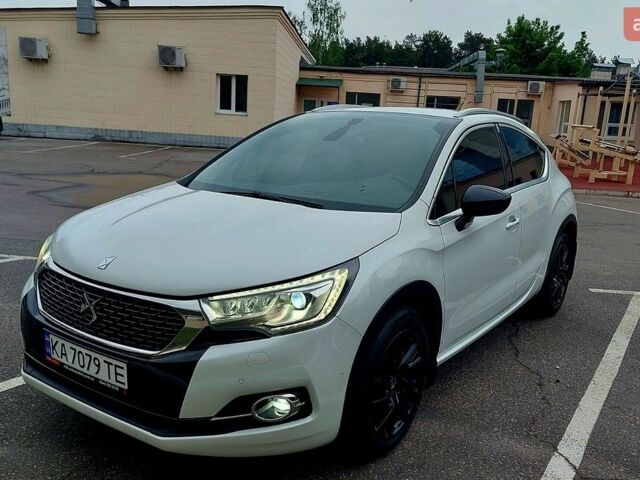 Белый DS 4 Crossback, объемом двигателя 2 л и пробегом 170 тыс. км за 12500 $, фото 1 на Automoto.ua