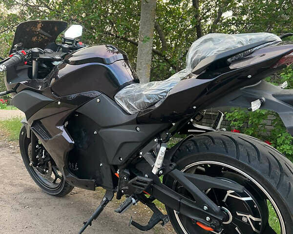 Черный Elwinn EM, объемом двигателя 0 л и пробегом 500 тыс. км за 2368 $, фото 1 на Automoto.ua