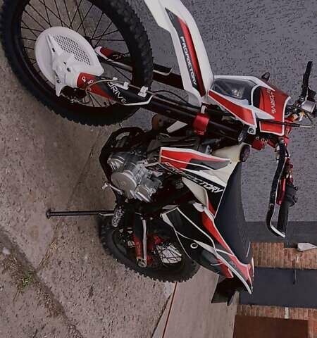 Exdrive Profactory 300 2024 в Гадяче на Automoto.ua Белый Exdrive Profactory 300, объемом двигателя 0 л и пробегом 3 тыс. км за 1937 $, фото 1 на Automoto.ua