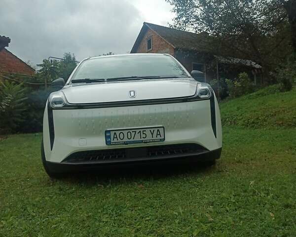 Белый FAW Bestune NAT, объемом двигателя 0 л и пробегом 1 тыс. км за 16900 $, фото 1 на Automoto.ua