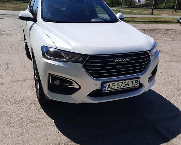 Белый Haval H6, объемом двигателя 1.97 л и пробегом 31 тыс. км за 18800 $, фото 1 на Automoto.ua