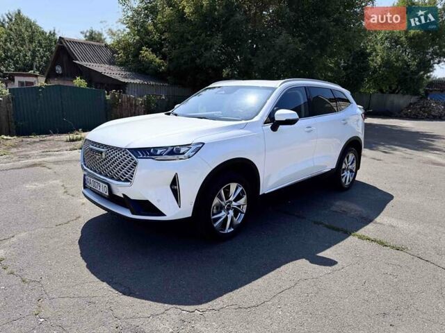 Белый Haval H6, объемом двигателя 2 л и пробегом 22 тыс. км за 22300 $, фото 1 на Automoto.ua