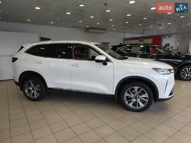 Белый Haval H6, объемом двигателя 2 л и пробегом 55 тыс. км за 21000 $, фото 1 на Automoto.ua