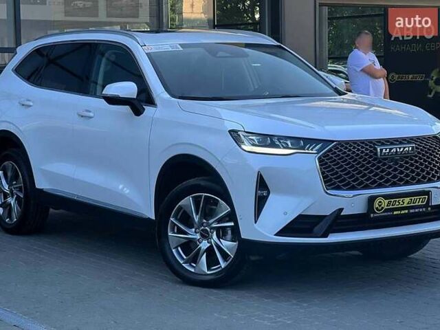 Белый Haval H6, объемом двигателя 2 л и пробегом 13 тыс. км за 26000 $, фото 1 на Automoto.ua