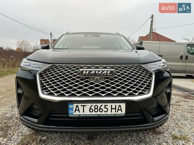 Черный Haval H6, объемом двигателя 2 л и пробегом 65 тыс. км за 20300 $, фото 1 на Automoto.ua