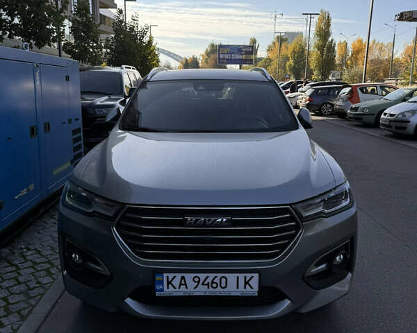 Серый Haval H6, объемом двигателя 2 л и пробегом 65 тыс. км за 17500 $, фото 1 на Automoto.ua