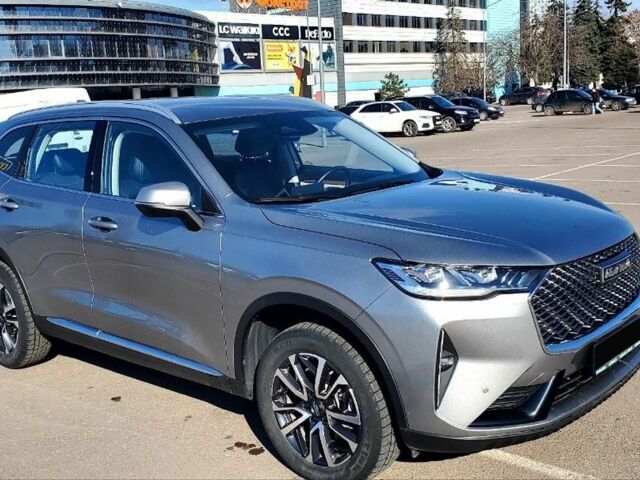 Серый Haval H6, объемом двигателя 2 л и пробегом 53 тыс. км за 18500 $, фото 1 на Automoto.ua