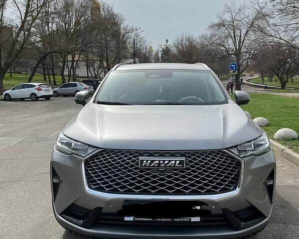 Сірий Haval H6, об'ємом двигуна 2 л та пробігом 36 тис. км за 30000 $, фото 1 на Automoto.ua