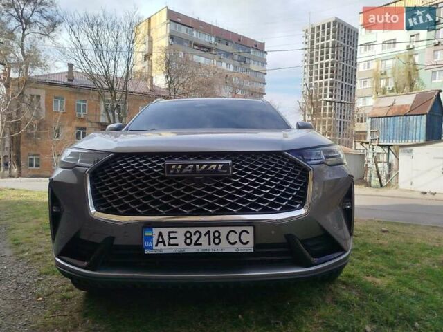 Серый Haval H6, объемом двигателя 2 л и пробегом 42 тыс. км за 23940 $, фото 1 на Automoto.ua