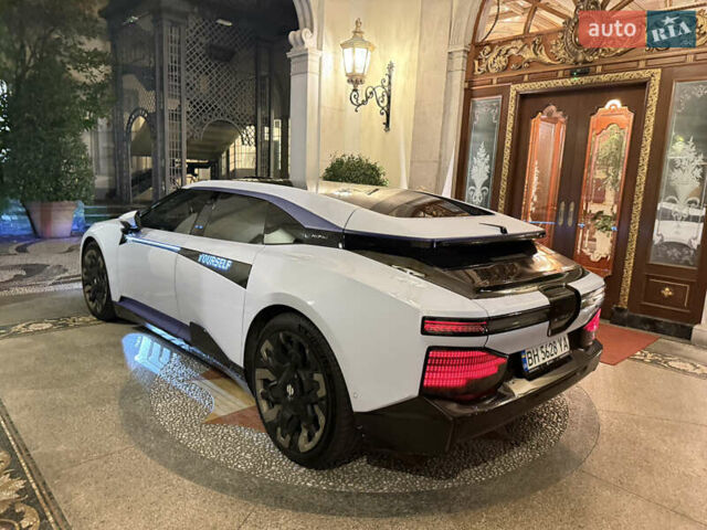 Белый HiPhi Z, объемом двигателя 0 л и пробегом 9 тыс. км за 88888 $, фото 1 на Automoto.ua