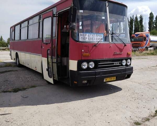 Красный Ikarus 256, объемом двигателя 10.35 л и пробегом 500 тыс. км за 8000 $, фото 1 на Automoto.ua