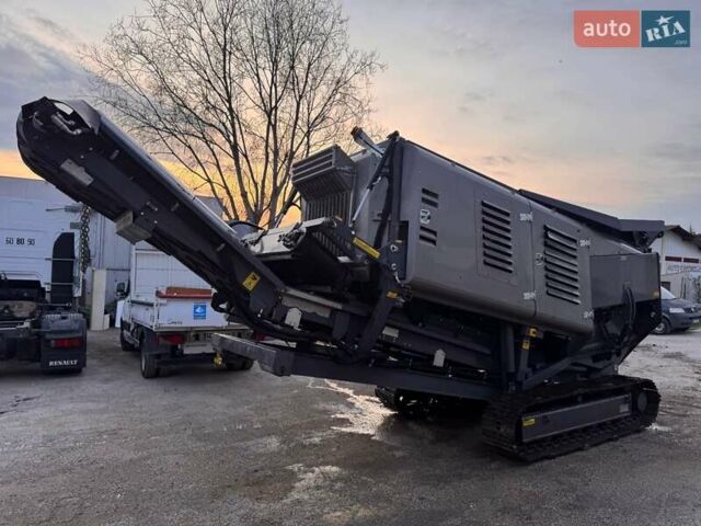 Komplet Krokodile K-JC, объемом двигателя 0 л и пробегом 0 тыс. км за 185000 $, фото 1 на Automoto.ua