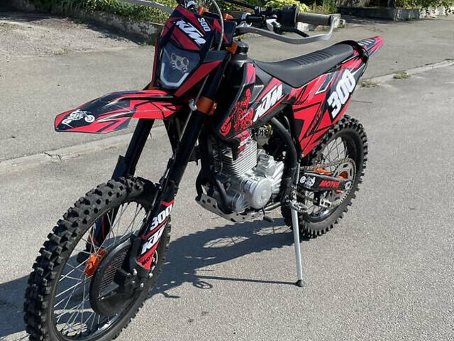 Черный Kovi 300 Advance, объемом двигателя 30 л и пробегом 500 тыс. км за 2200 $, фото 1 на Automoto.ua