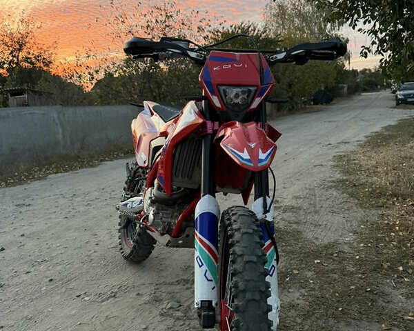 Червоний Kovi Max 300, об'ємом двигуна 0 л та пробігом 7 тис. км за 2000 $, фото 1 на Automoto.ua
