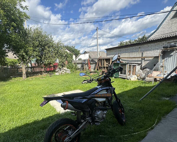 Kovi Max 300 Motard 2022 в Броварах на Automoto.ua Kovi Max 300 Motard, объемом двигателя 0 л и пробегом 14 тыс. км за 2300 $, фото 1 на Automoto.ua