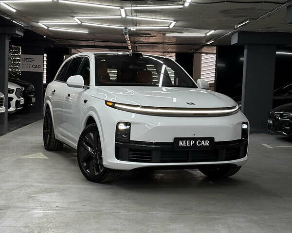 Білий Li Auto L7, об'ємом двигуна 1.5 л та пробігом 1 тис. км за 74300 $, фото 1 на Automoto.ua
