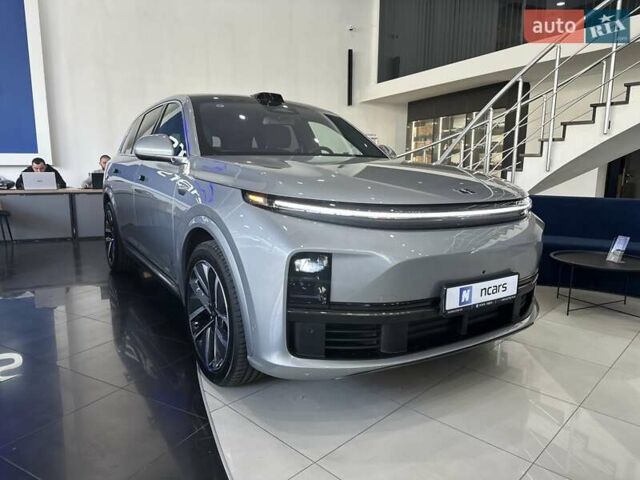 Сірий Li Auto L7, об'ємом двигуна 1.5 л та пробігом 1 тис. км за 72900 $, фото 1 на Automoto.ua