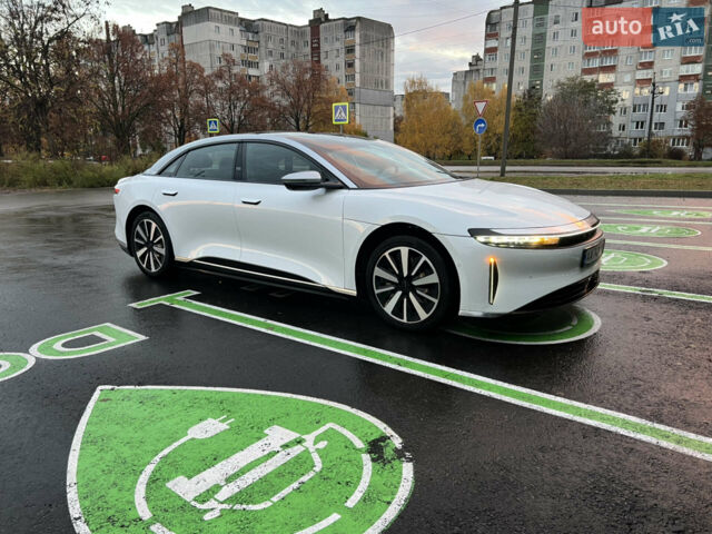 Белый Lucid Air, объемом двигателя 0 л и пробегом 26 тыс. км за 45900 $, фото 1 на Automoto.ua