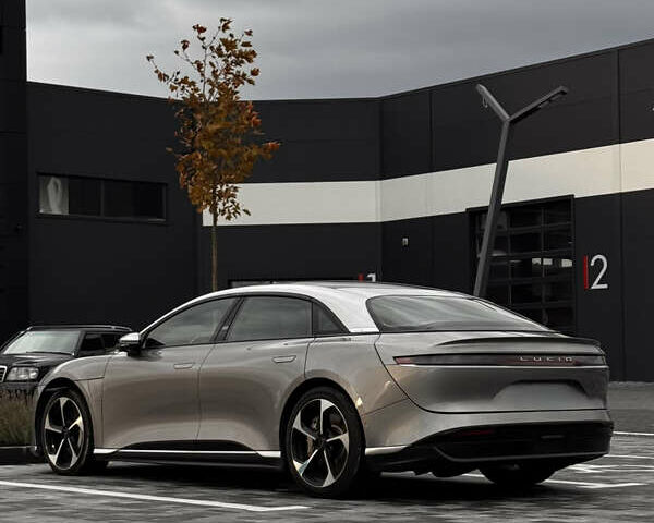 Серый Lucid Air, объемом двигателя 0 л и пробегом 65 тыс. км за 42000 $, фото 1 на Automoto.ua