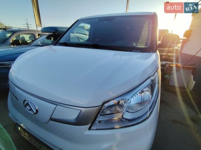 Белый Maxus e-Deliver 3, объемом двигателя 0 л и пробегом 25 тыс. км за 21222 $, фото 1 на Automoto.ua