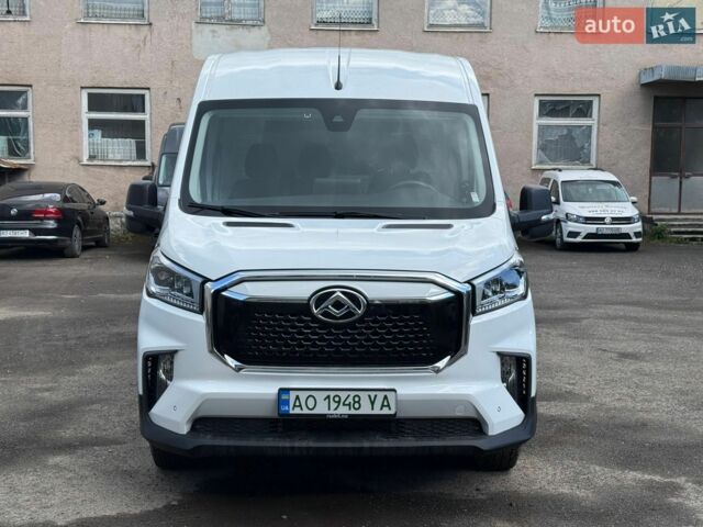 Белый Maxus e-Deliver 9, объемом двигателя 0 л и пробегом 74 тыс. км за 27999 $, фото 1 на Automoto.ua