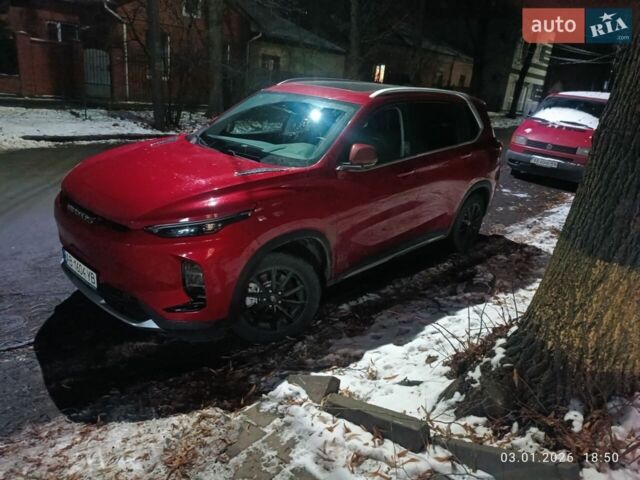Красный Maxus Euniq 6, объемом двигателя 0 л и пробегом 67 тыс. км за 21900 $, фото 1 на Automoto.ua
