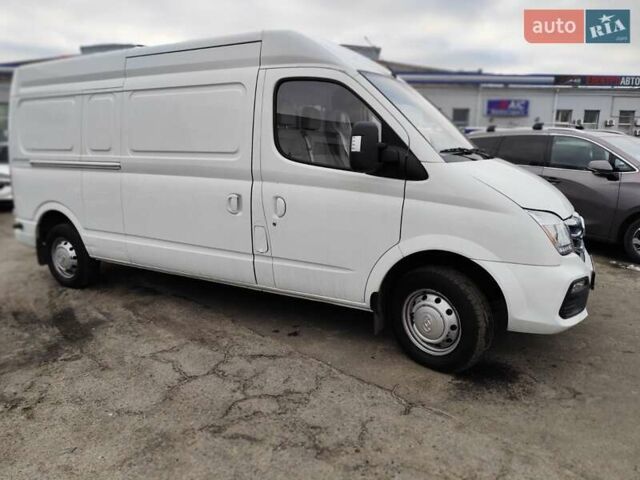 Белый Maxus EV80, объемом двигателя 0 л и пробегом 99 тыс. км за 18999 $, фото 1 на Automoto.ua