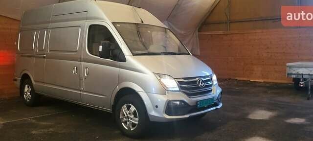 Белый Maxus EV80, объемом двигателя 0 л и пробегом 80 тыс. км за 17999 $, фото 1 на Automoto.ua