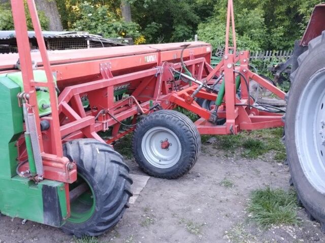 Красный Mazur D6, объемом двигателя 0 л и пробегом 0 тыс. км за 7500 $, фото 1 на Automoto.ua