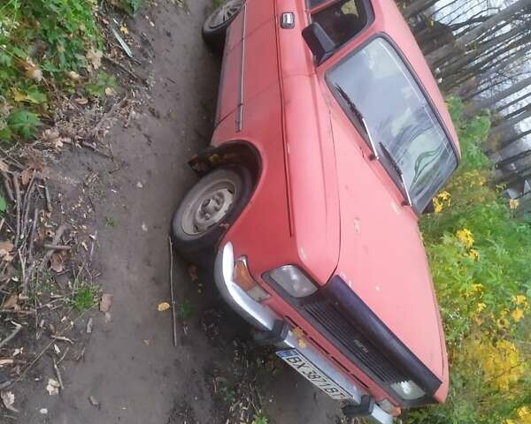 Червоний Москвич/АЗЛК 2140, об'ємом двигуна 1.48 л та пробігом 84 тис. км за 350 $, фото 1 на Automoto.ua