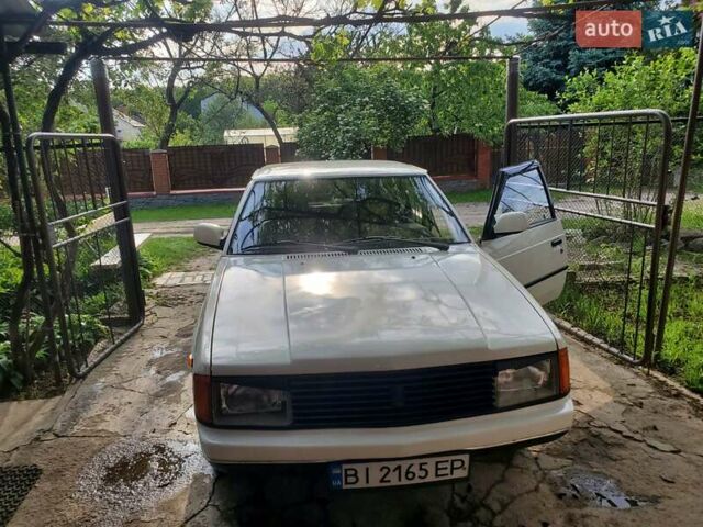Белый Москвич/АЗЛК 2141, объемом двигателя 1.57 л и пробегом 175 тыс. км за 1500 $, фото 1 на Automoto.ua