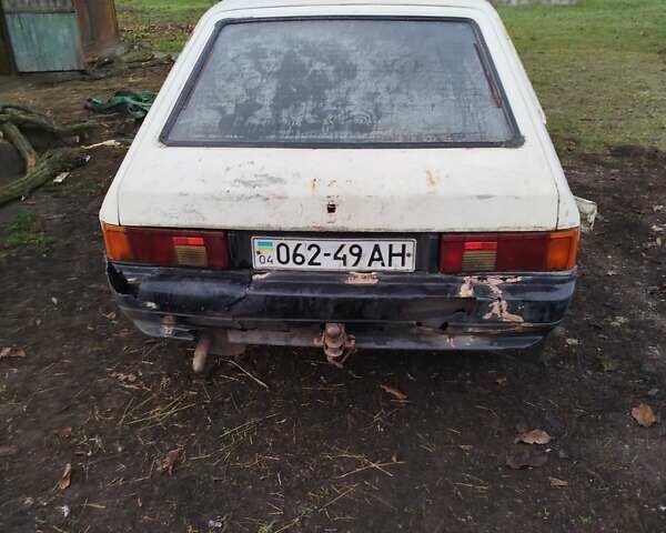 Белый Москвич/АЗЛК 2141, объемом двигателя 1.5 л и пробегом 100 тыс. км за 189 $, фото 1 на Automoto.ua