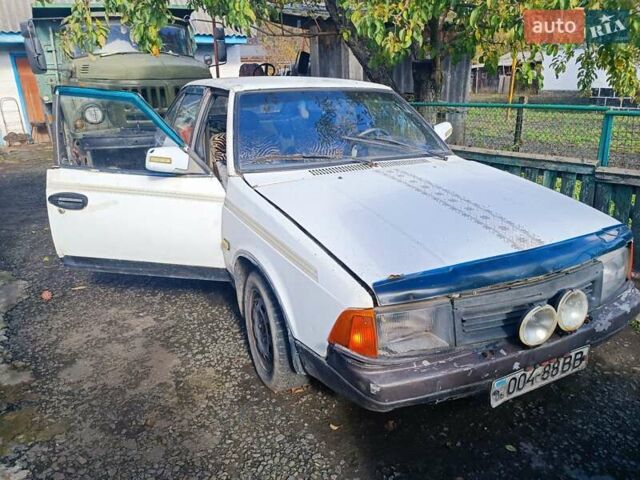 Белый Москвич/АЗЛК 2141, объемом двигателя 0 л и пробегом 250 тыс. км за 450 $, фото 1 на Automoto.ua
