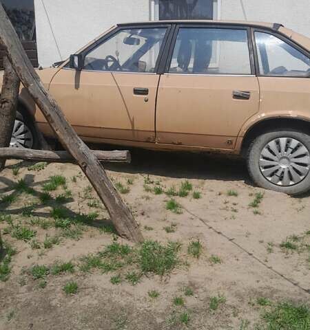 Бежевый Москвич/АЗЛК 2141, объемом двигателя 0 л и пробегом 200 тыс. км за 500 $, фото 1 на Automoto.ua