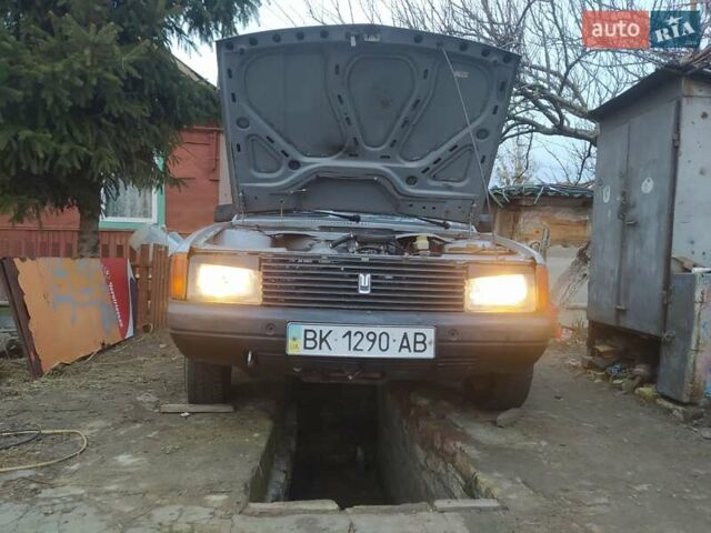 Серый Москвич/АЗЛК 2141, объемом двигателя 1.5 л и пробегом 300 тыс. км за 1052 $, фото 1 на Automoto.ua