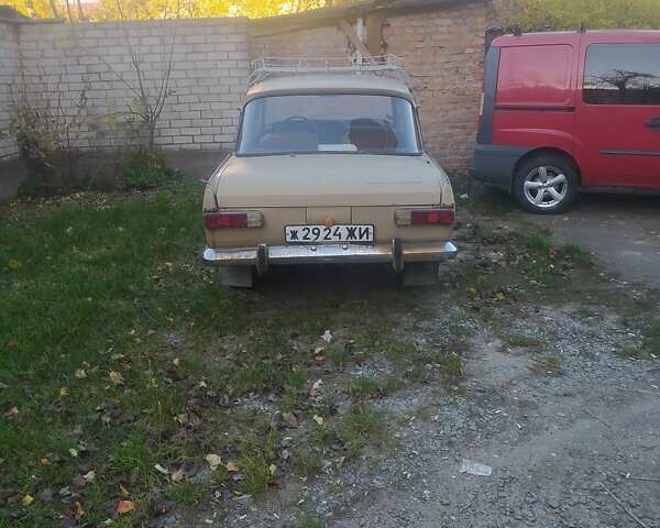 Бежевий Москвич/АЗЛК 412, об'ємом двигуна 1.6 л та пробігом 500 тис. км за 300 $, фото 1 на Automoto.ua
